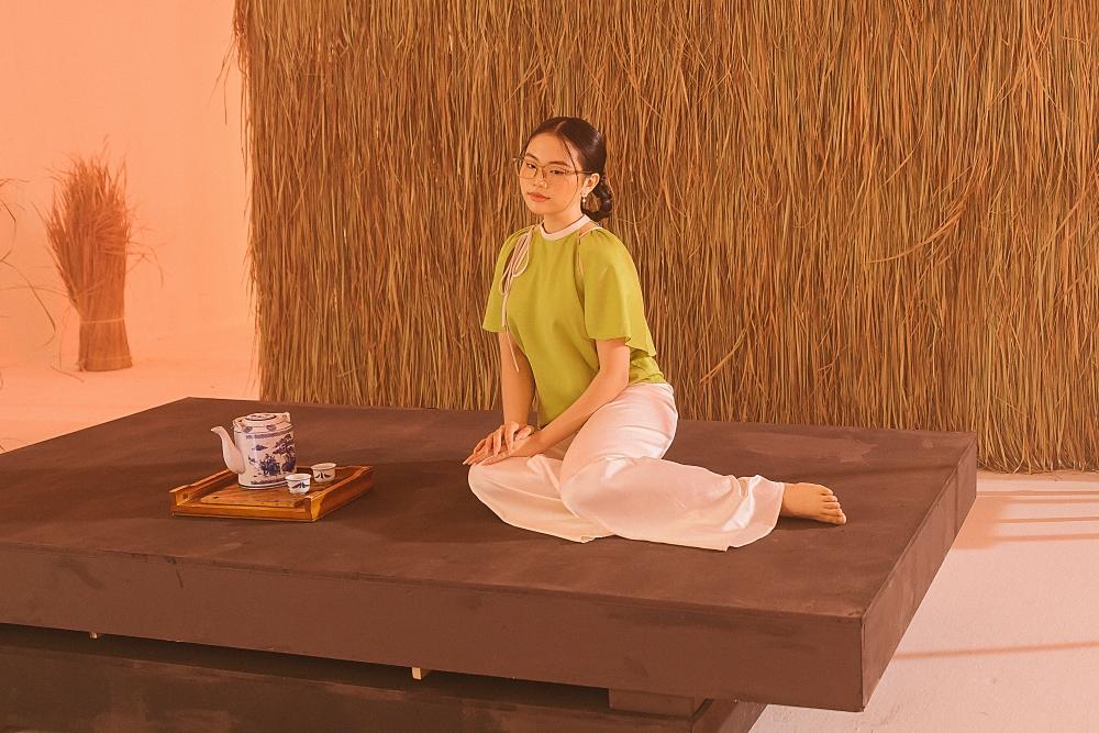 Phương Mỹ Chi hát tình cảm nhưng fan lại không dám nhìn mặt-3