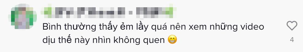 Phương Mỹ Chi hát tình cảm nhưng fan lại không dám nhìn mặt-4