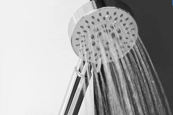 Cần cẩu vướng dây điện trung thế, chủ cửa hàng thiệt mạng-2