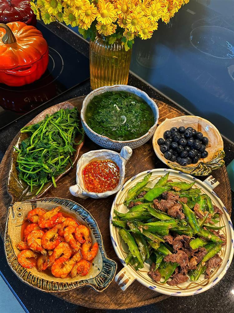 Ngắm loạt mâm cơm 4 người vừa đầy ú ụ vừa ngon nhức nách-2