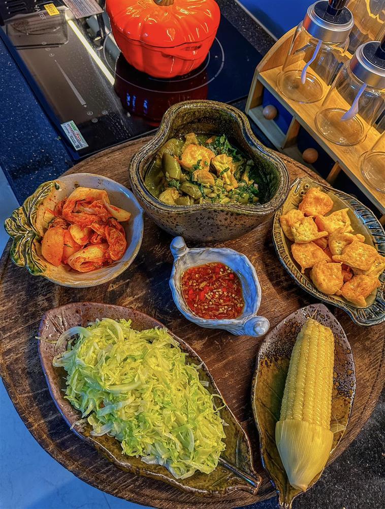 Ngắm loạt mâm cơm 4 người vừa đầy ú ụ vừa ngon nhức nách-5