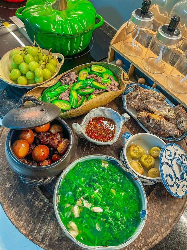 Ngắm loạt mâm cơm 4 người vừa đầy ú ụ vừa ngon nhức nách-6