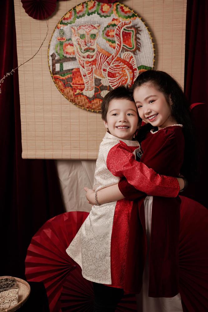 Elly Trần đáp trả lời mỉa mai khi tìm trường tài trợ cho con-6