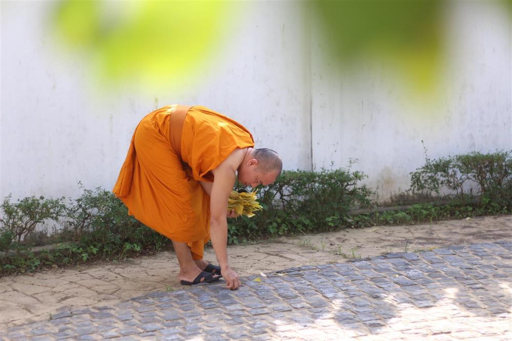 Đại Nghĩa tiết lộ công việc ở chùa trong khóa tu 10 ngày-3