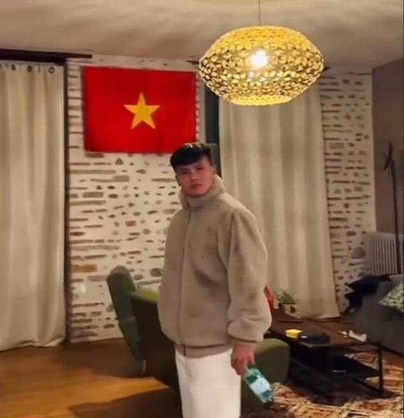 Quang Hải khoe clip 15 giây hé lộ cuộc sống sang chảnh ở Pháp-2
