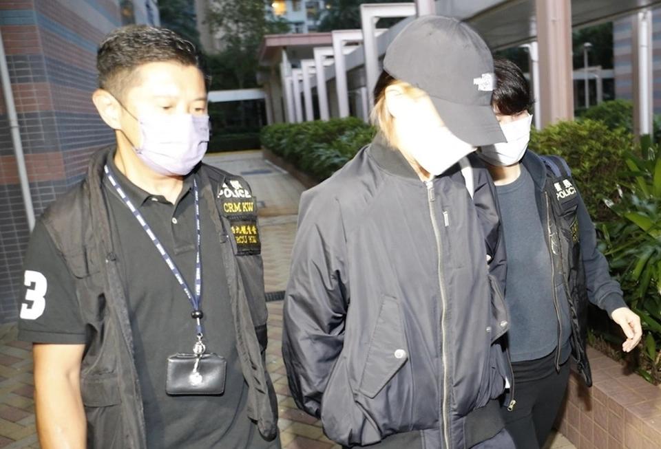 5 người bị bắt trong vụ rơi màn hình LED 600 kg ở Hong Kong-1