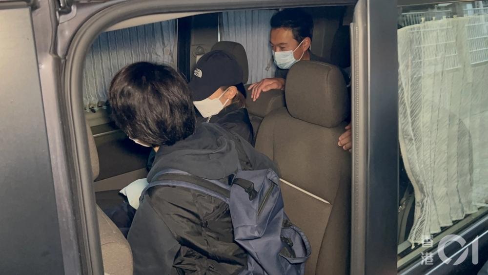 5 người bị bắt trong vụ rơi màn hình LED 600 kg ở Hong Kong-2