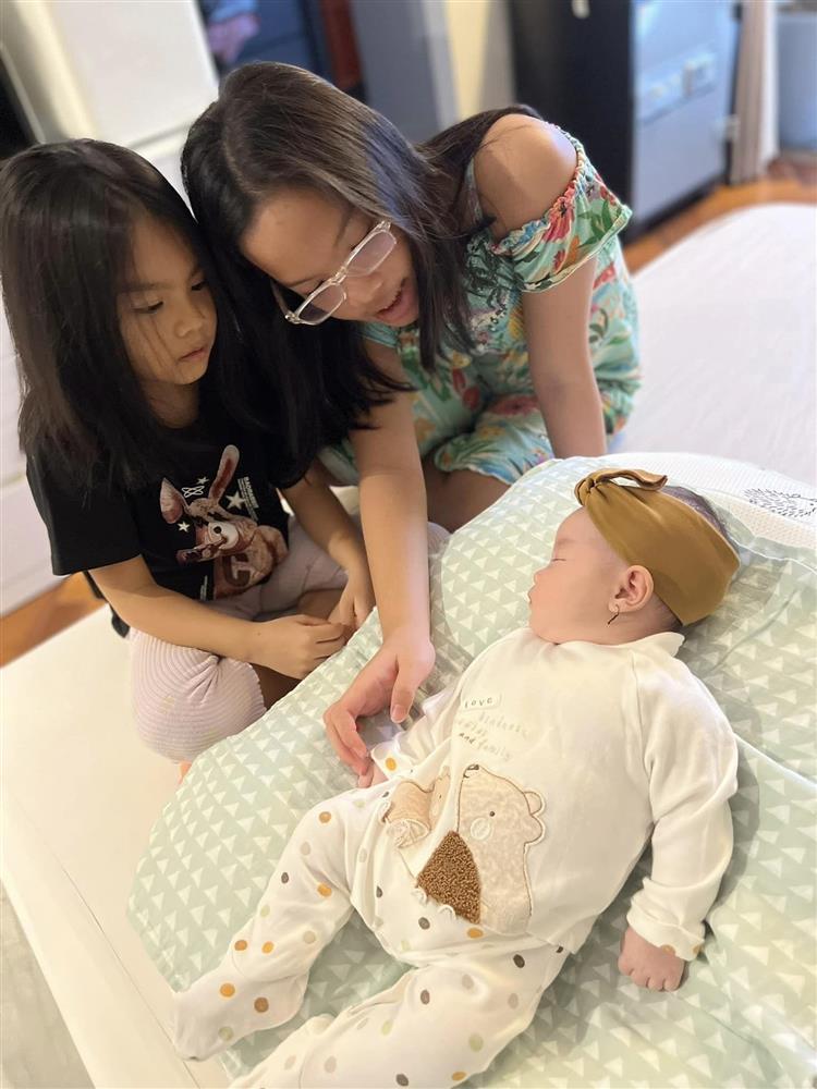 Phạm Quỳnh Anh xúc động vì việc làm của 2 ái nữ-4