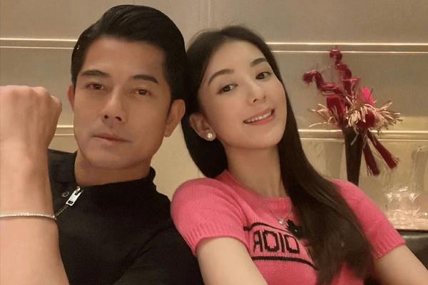 Nhan sắc Châu Dã và Trương Tịnh Nghi như sinh đôi-11