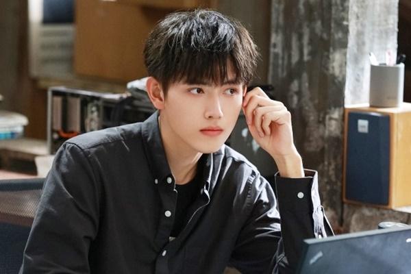 Trần Phi Vũ bị fan giục đi tù, sớm cắt tóc đầu đinh-4