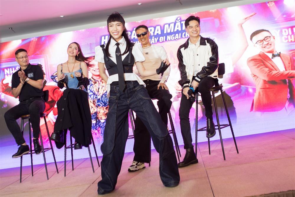 Diệu Nhi tự tin khả năng nhảy, trổ tài cover nhạc BLACKPINK-3