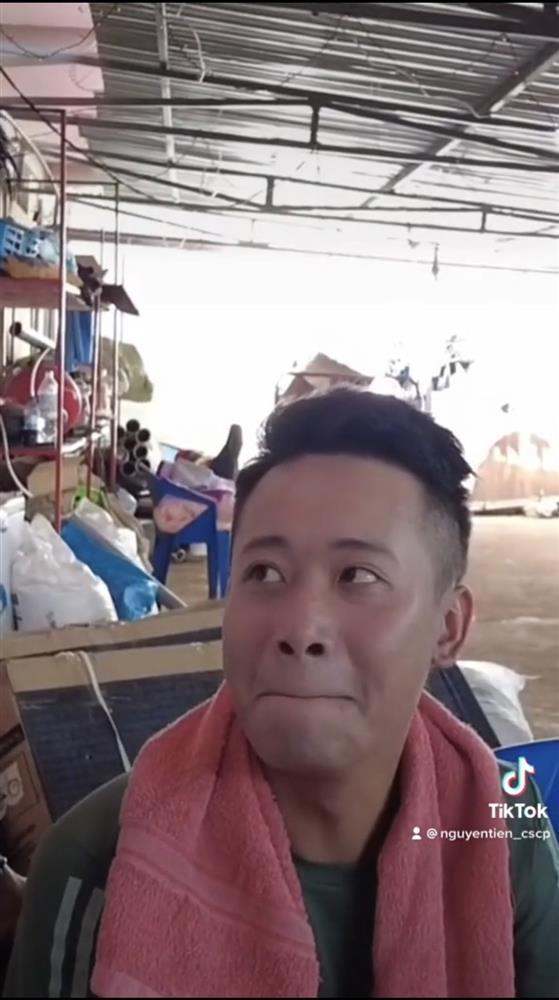 Quang Linh tút tát dung nhan cực hài trước khi gặp Thùy Tiên-7