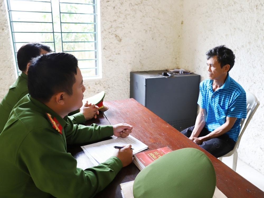 Gã hàng xóm 58 tuổi xâm hại bé gái 14 tuổi đến mang thai-2