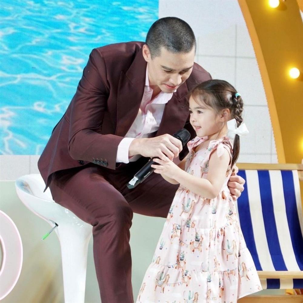 Cận cảnh 3 người con của MC Miss Grand ai cũng mê-8