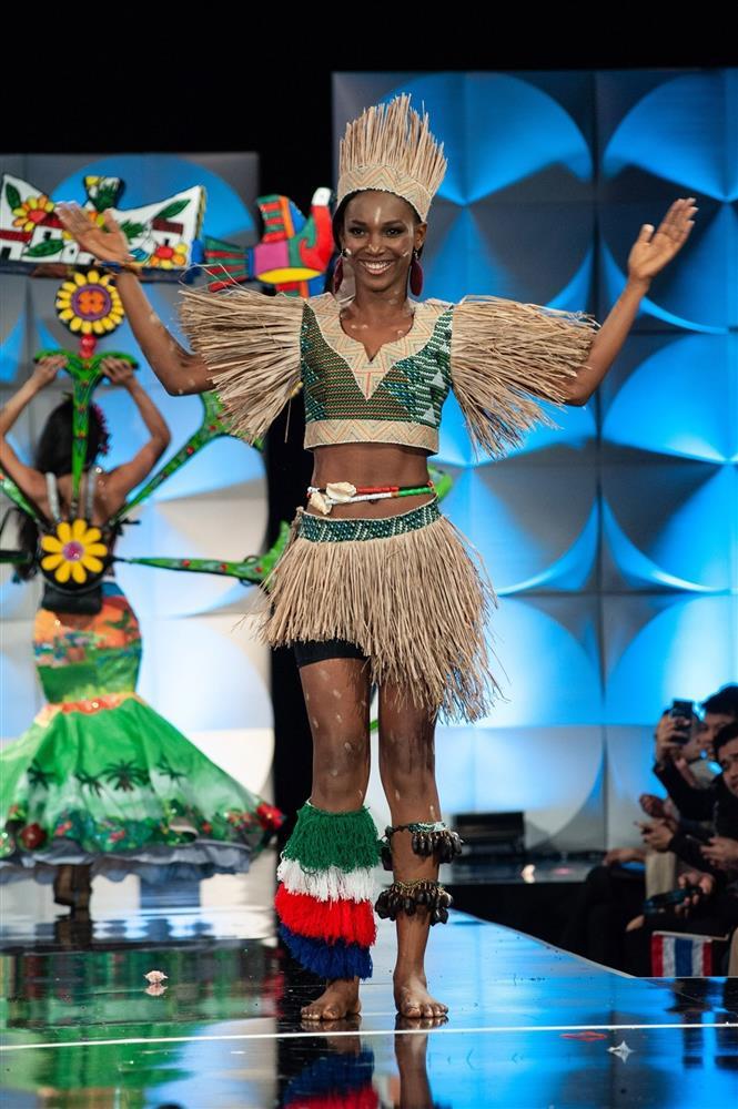 Bi hài chuyện thí sinh hoa hậu bị bỏ đói, ăn bốc-5