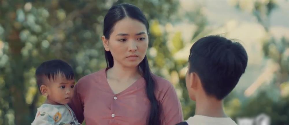 Phim hot VTV liên tiếp lộ sạn: Gái quê bầu 8 tháng bụng vẫn phẳng lì-4