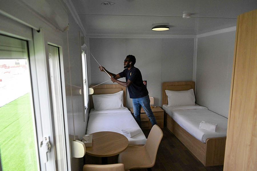 ‘Làng cổ động viên’ dành cho du khách ít tiền ở World Cup 2022-5