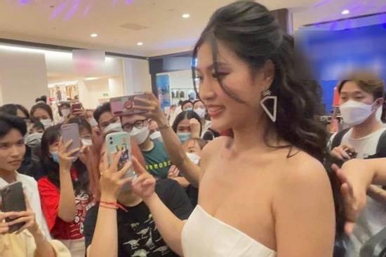 Hoa Hậu Đoàn Thiên Ân thuê fan 50 nghìn mỗi người để đi sự kiện cổ vũ?
