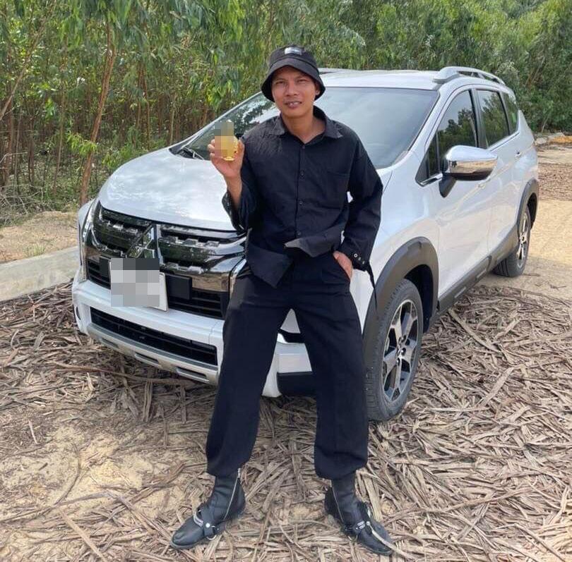 YouTuber giàu cỡ nào mà Lộc Fuho xây nhà, Tam Mao 3 biệt phủ?-2