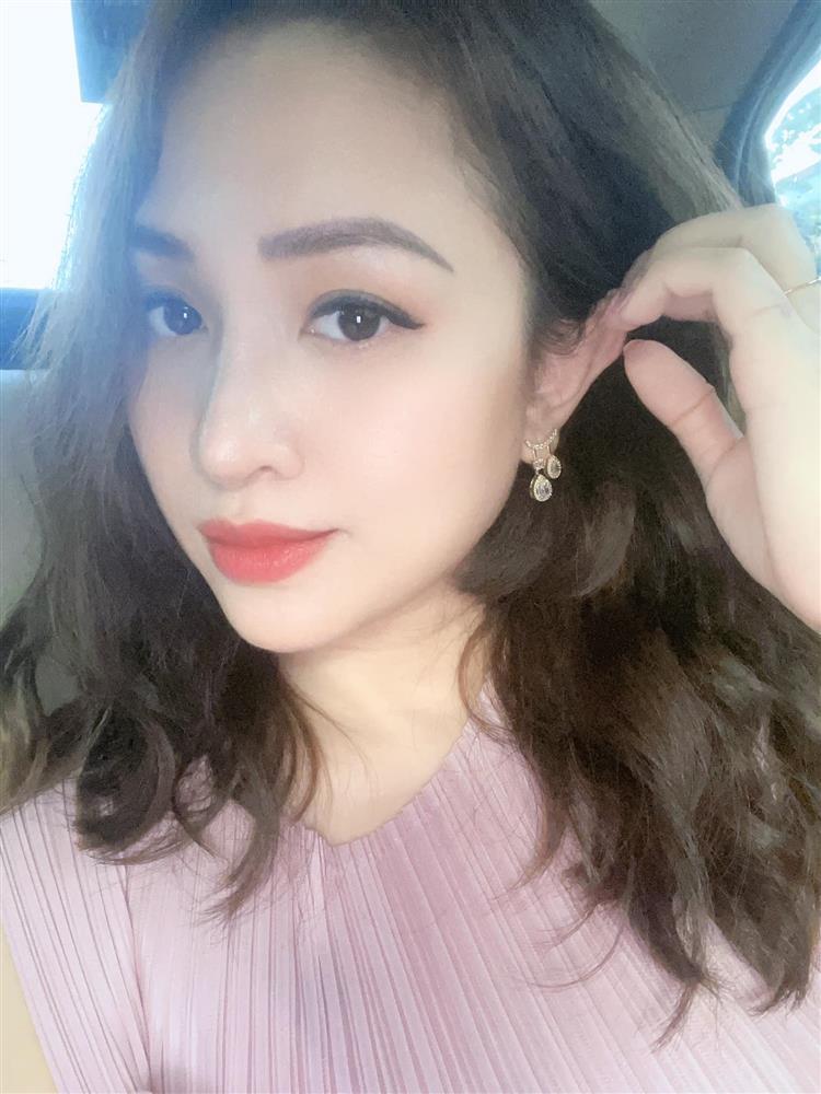 Vân Hugo đọ sắc Hồ Ngọc Hà, mẹ bỉm nào ấn tượng hơn?-15