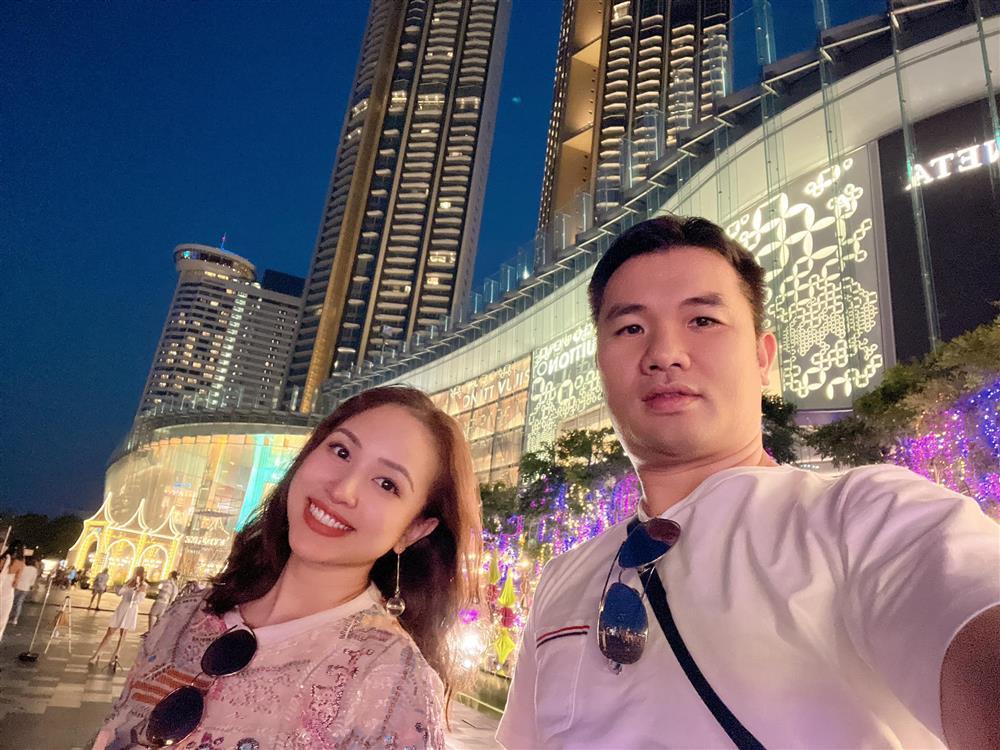 Vân Hugo đọ sắc Hồ Ngọc Hà, mẹ bỉm nào ấn tượng hơn?-12