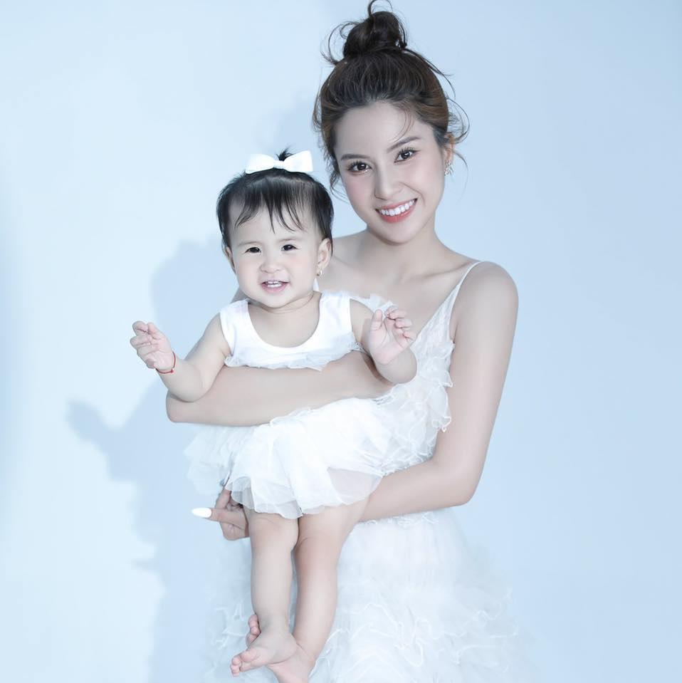 Con gái Jack gặp con gái Trương Mỹ Nhân, 2 visual cưng xỉu-3