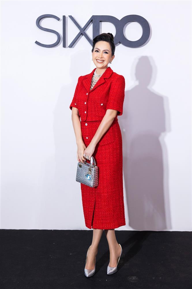 Angela Phương Trinh bung tua rua, Lan Ngọc đi cà kheo trên thảm đỏ-4