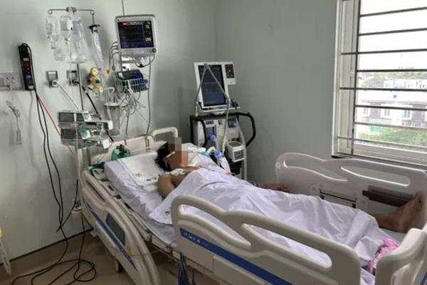 Vụ ngộ độc rượu tại 1 đám tang ở Kiên Giang: Thêm 1 bệnh nhân tử vong-1