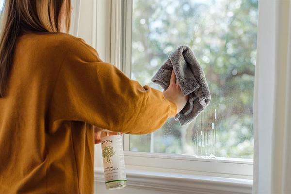 Sập tường trong mưa lớn đè trúng 2 mẹ con ở Phú Yên-2