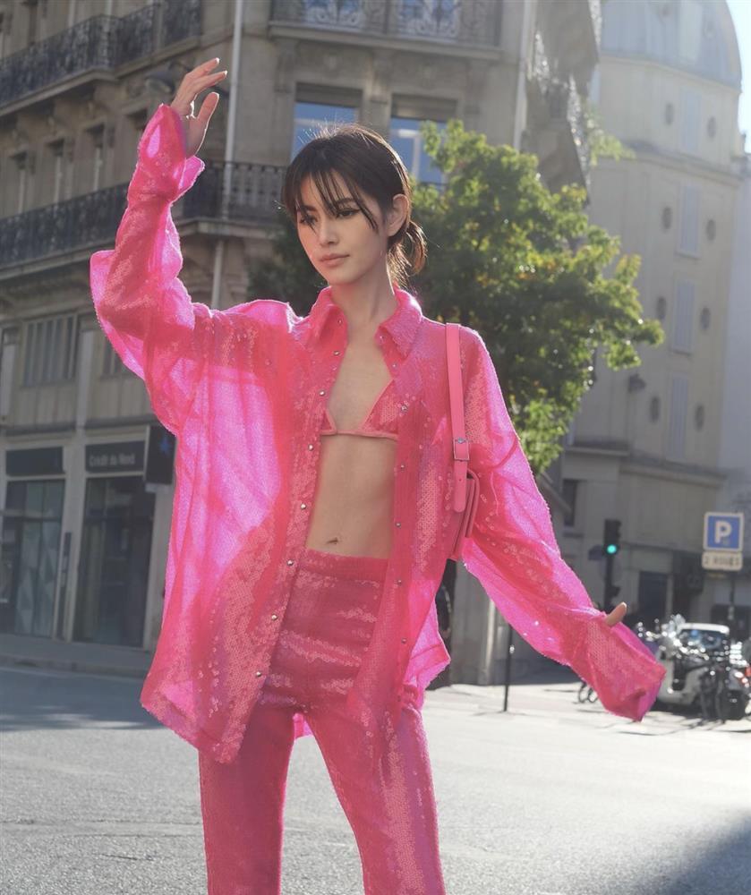 Mai Davika, Kendall Jenner đọ body khi đụng hàng váy xuyên thấu-10