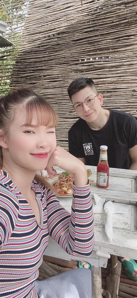 Khởi My khoe eo con kiến, hóa ra đây là cách giữ dáng tuổi U40-3