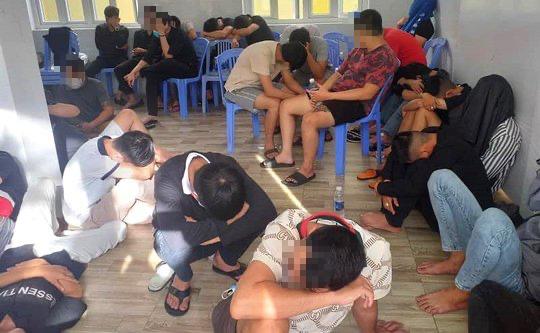 71 người phê pha ma túy tại quán karaoke ven biển Đà Nẵng-1