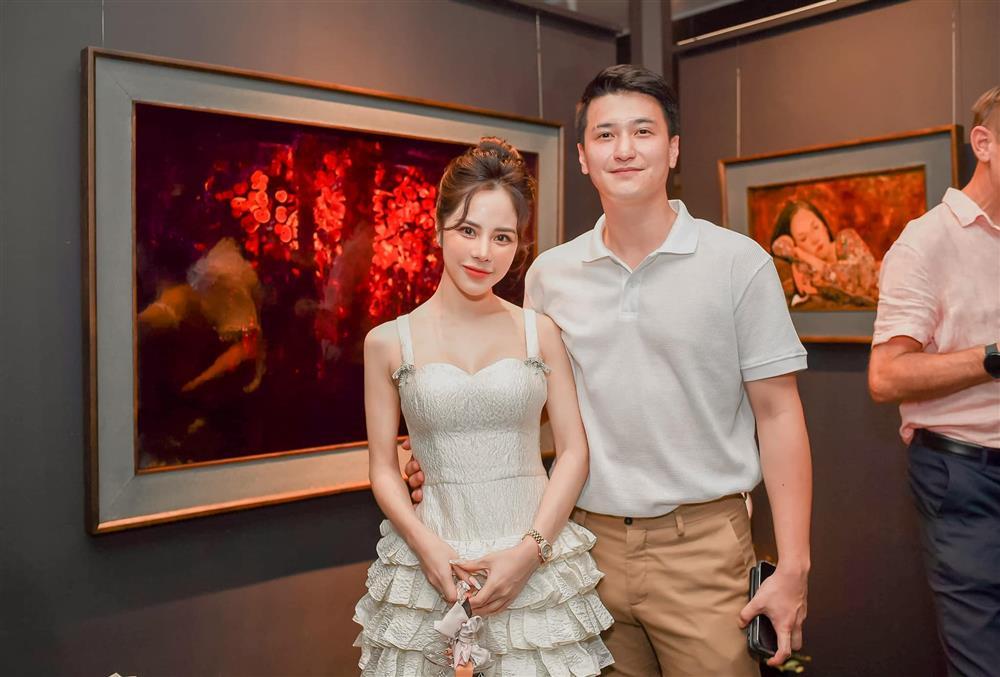 Bạn gái Huỳnh Anh tiếc hùi hụi nhan sắc thời chưa dao kéo-9