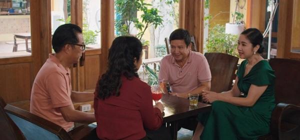 Tình huống kém duyên của phim Thông Gia Ngõ Hẹp-3