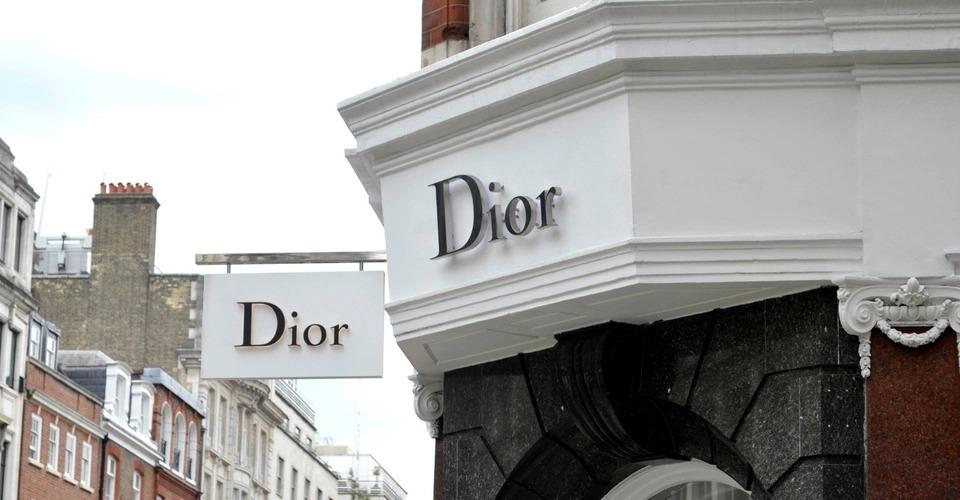 Những vụ kiện nổi tiếng trong giới thời trang-4