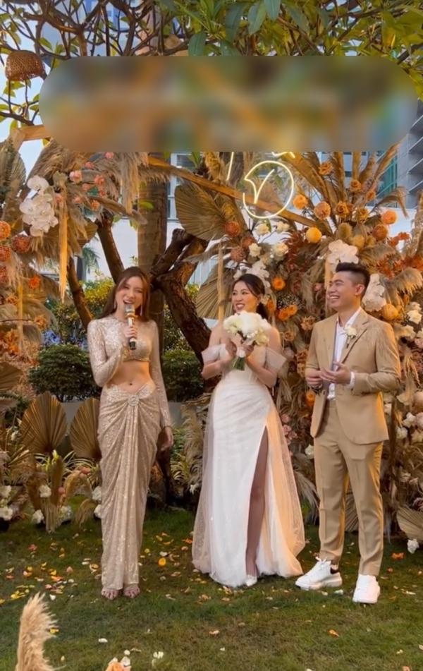 MC Thanh Thanh Huyền mặc đầm lộ sườn lấn át cô dâu gây tranh cãi-2