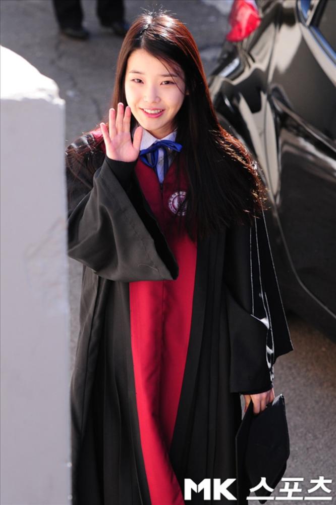 Jungkook, Yeri và Suzy vẫn thành công rực rỡ dù không thi Đại học-2