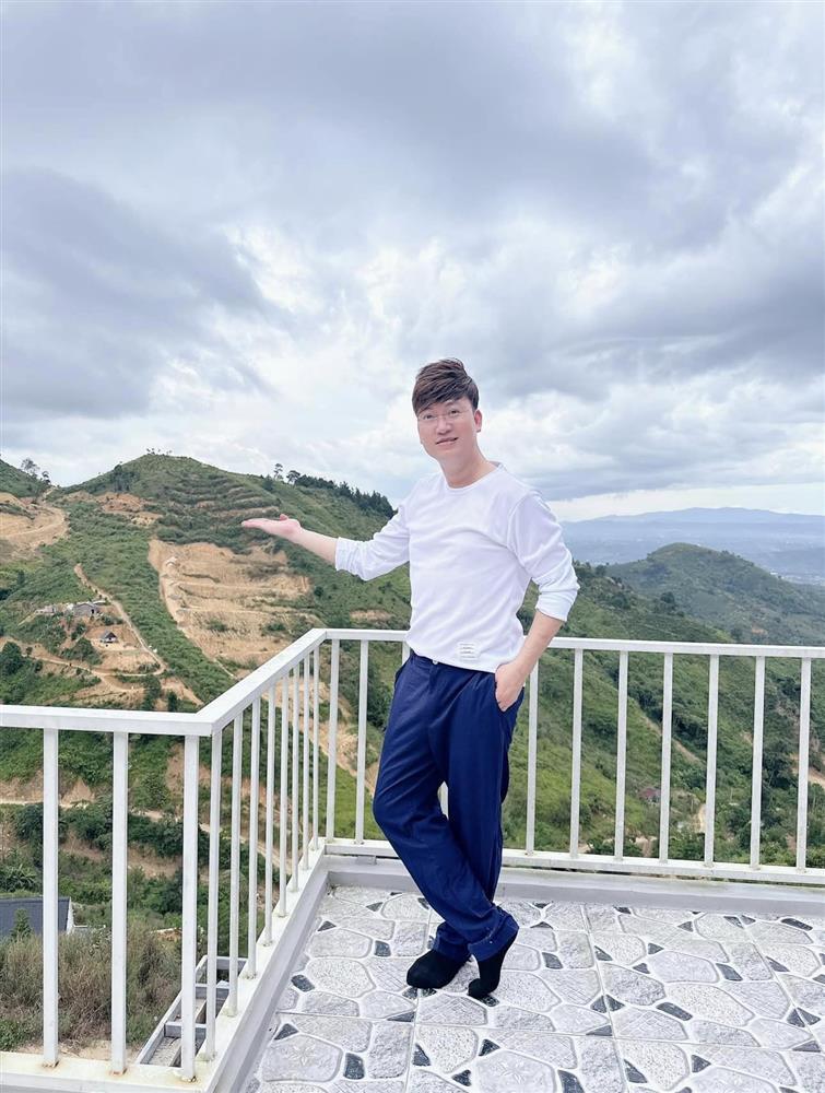 Hậu tai nạn mất trí nhớ, ca sĩ Sài thành sống nhờ vào điện thoại-2