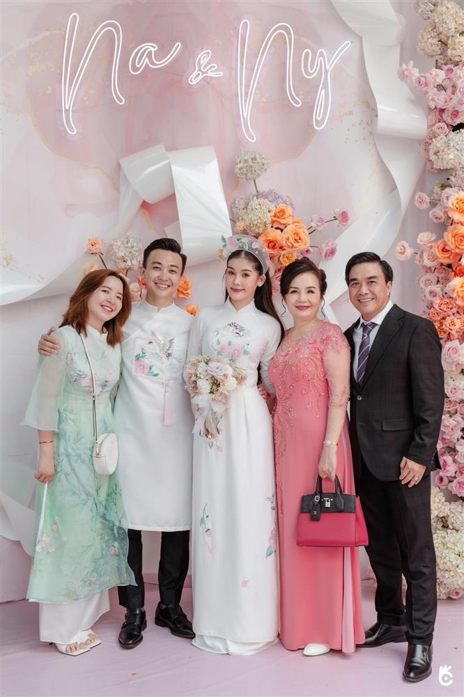 Chồng Lê Âu Ngân Anh khóc trong đám cưới ở Bình Định-15