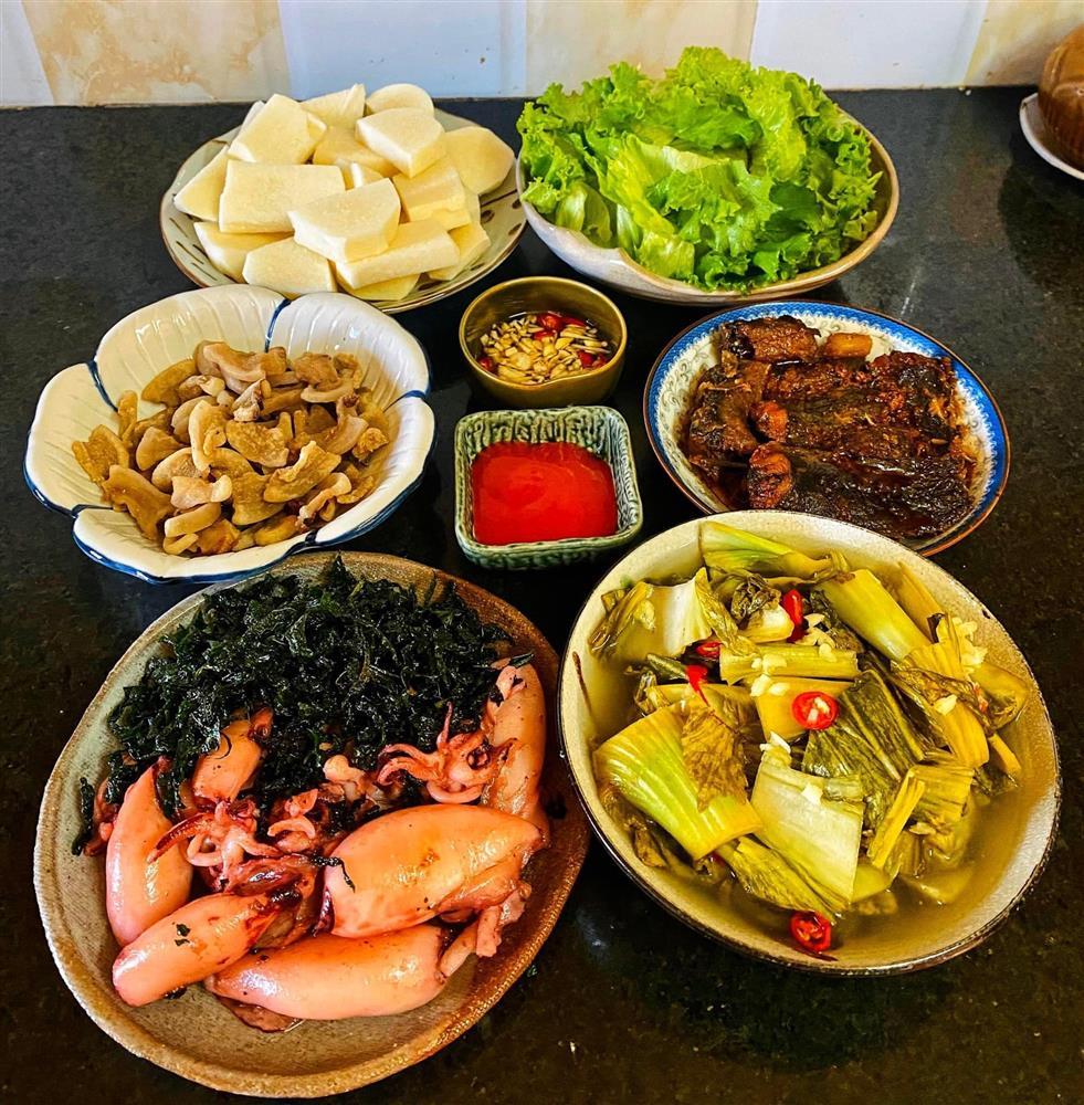 Loạt mâm cơm 6 người ăn no cái bụng, đã con mắt-4