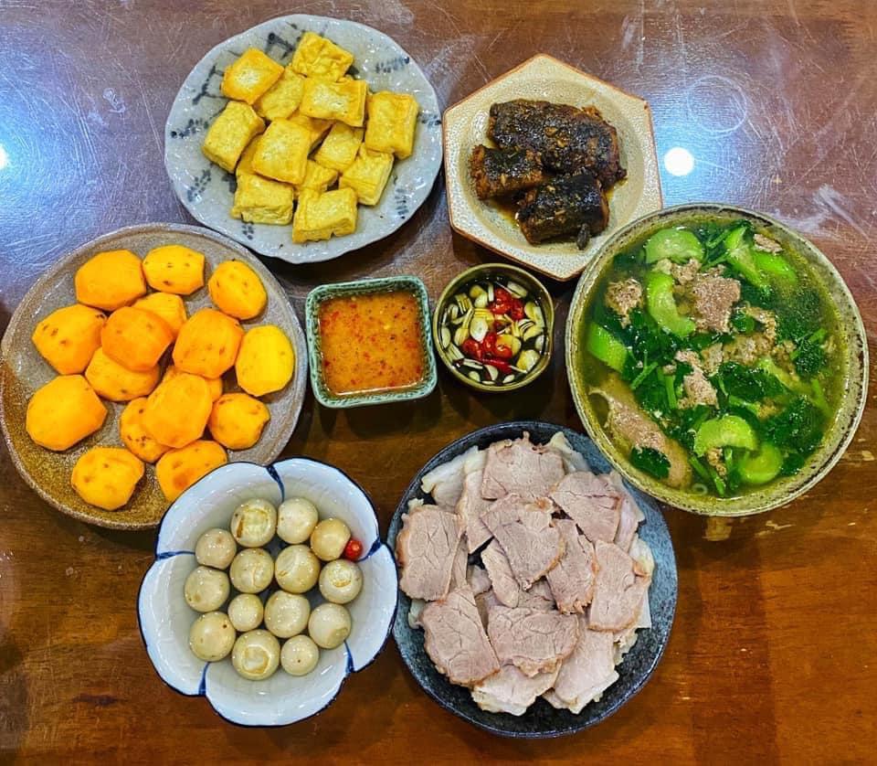 Loạt mâm cơm 6 người ăn no cái bụng, đã con mắt-14