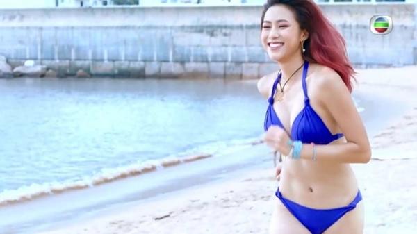 Á hậu 9X gây sốt với cảnh phim bán nude, khoe lưng trần táo bạo-3