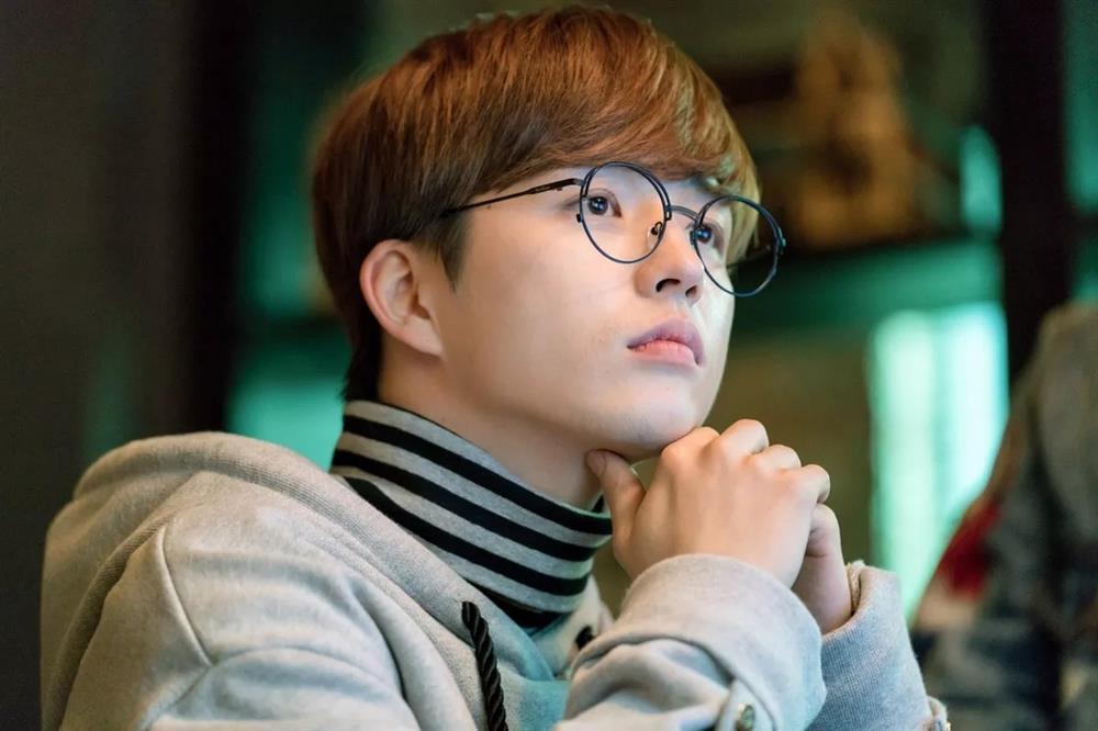 Sao nam trẻ mãi không già phim Hàn: vì vẻ ngoài mà sự nghiệp nhạt nhòa-3