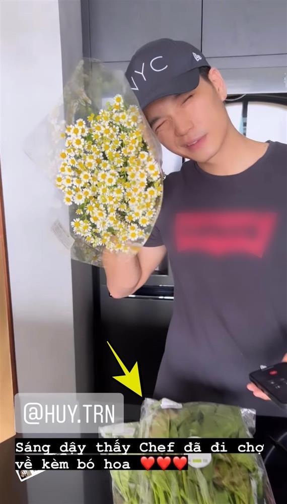 Huy Trần lộ rõ sự si mê vợ khi hộ tống Ngô Thanh Vân dự sự kiện-6