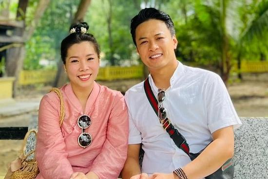 Vợ Hồng Đăng treo status 'đừng thêu dệt' gây xôn xao