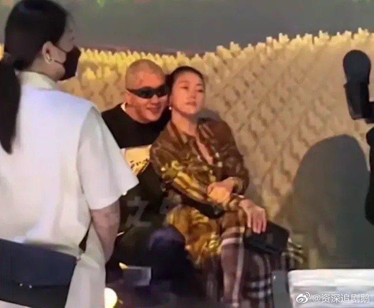 Em gái Từ Hy Viên bị phản ứng mạnh khi thân mật anh rể-5