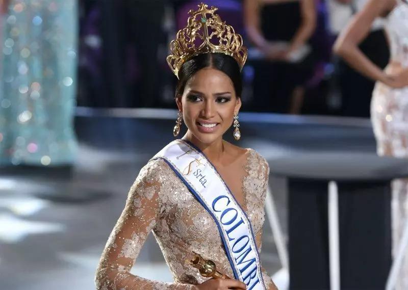 Miss Colombia 2022 đẹp thiện cảm nhưng vương miện mới khó cảm-10