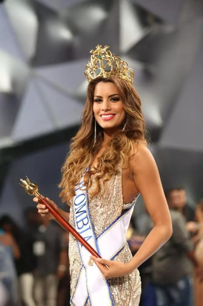 Miss Colombia 2022 đẹp thiện cảm nhưng vương miện mới khó cảm-9