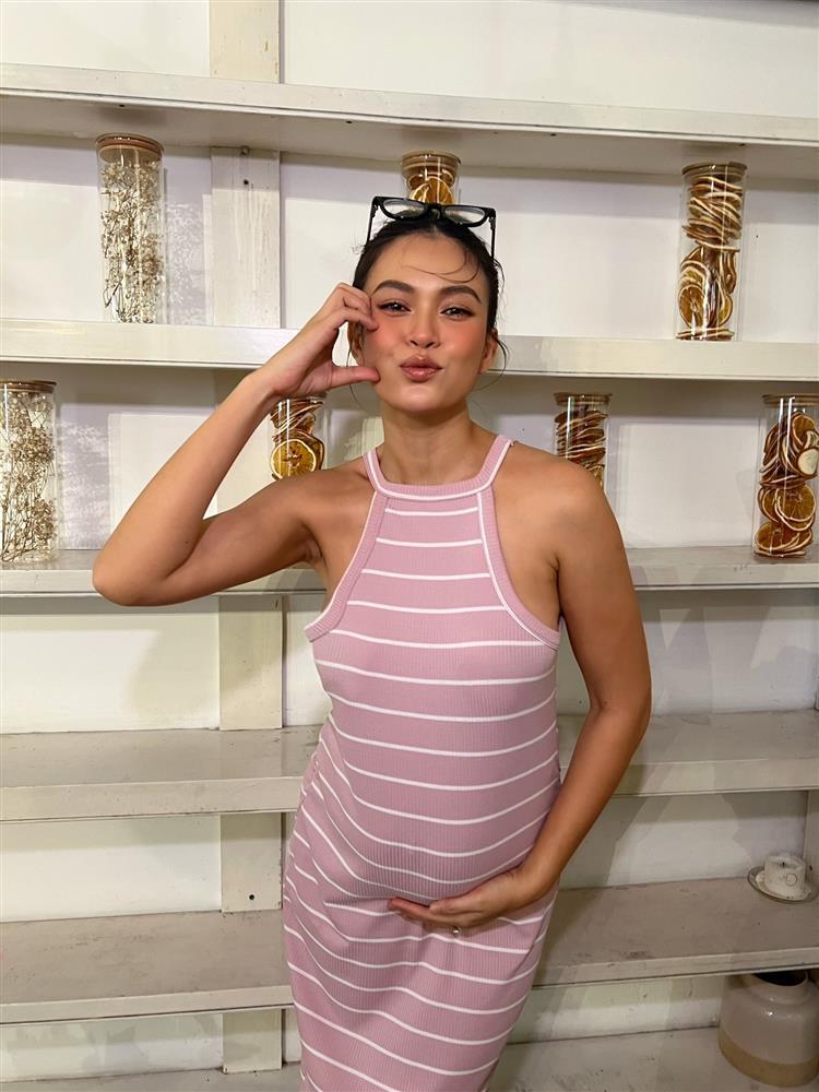 Tin showbiz Việt ngày 15/11: Lê Dương Bảo Lâm thích thú đôi môi quý tử-14