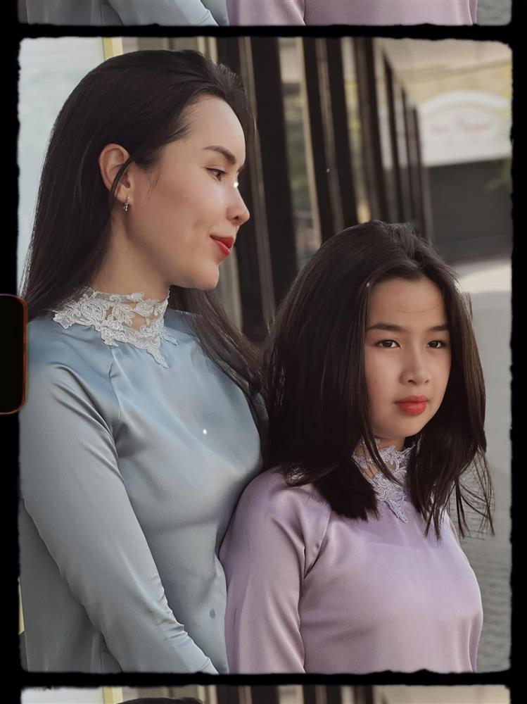 Lưu Hương Giang đăng ảnh con gái chấn thương, ngồi xe lăn-2